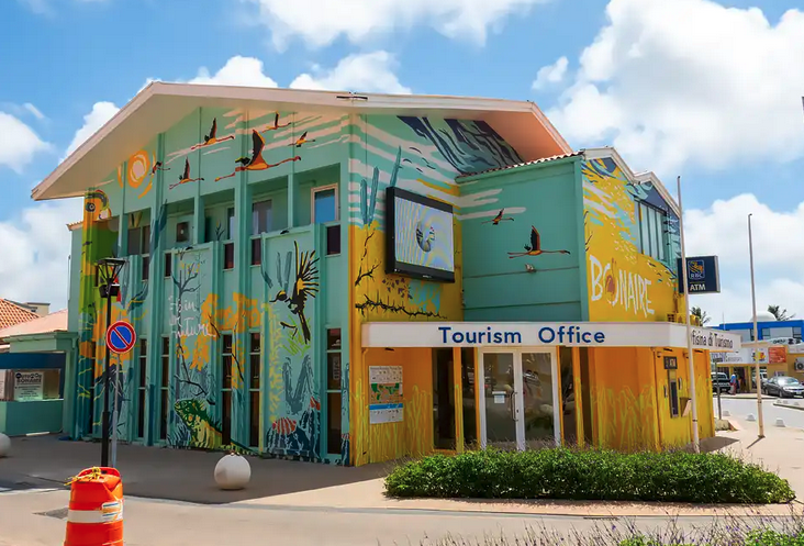 TCB ta lansá Luna Kultural titulá "na kaminda pa Dia di Rincon"