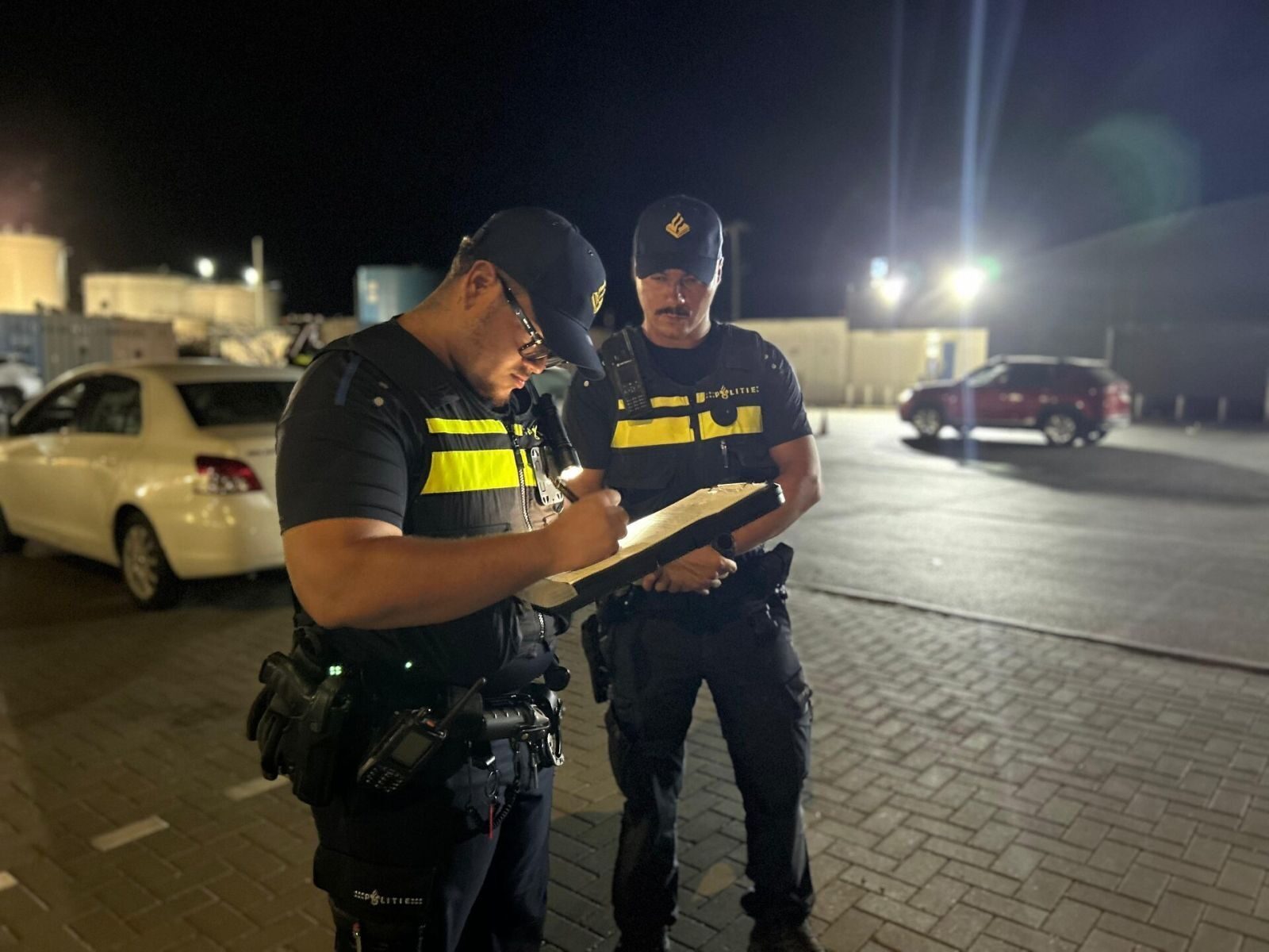 KPCN a duna 7 but durante kòntròl di velosidat riba Bulevar Gobernador N. Debrot