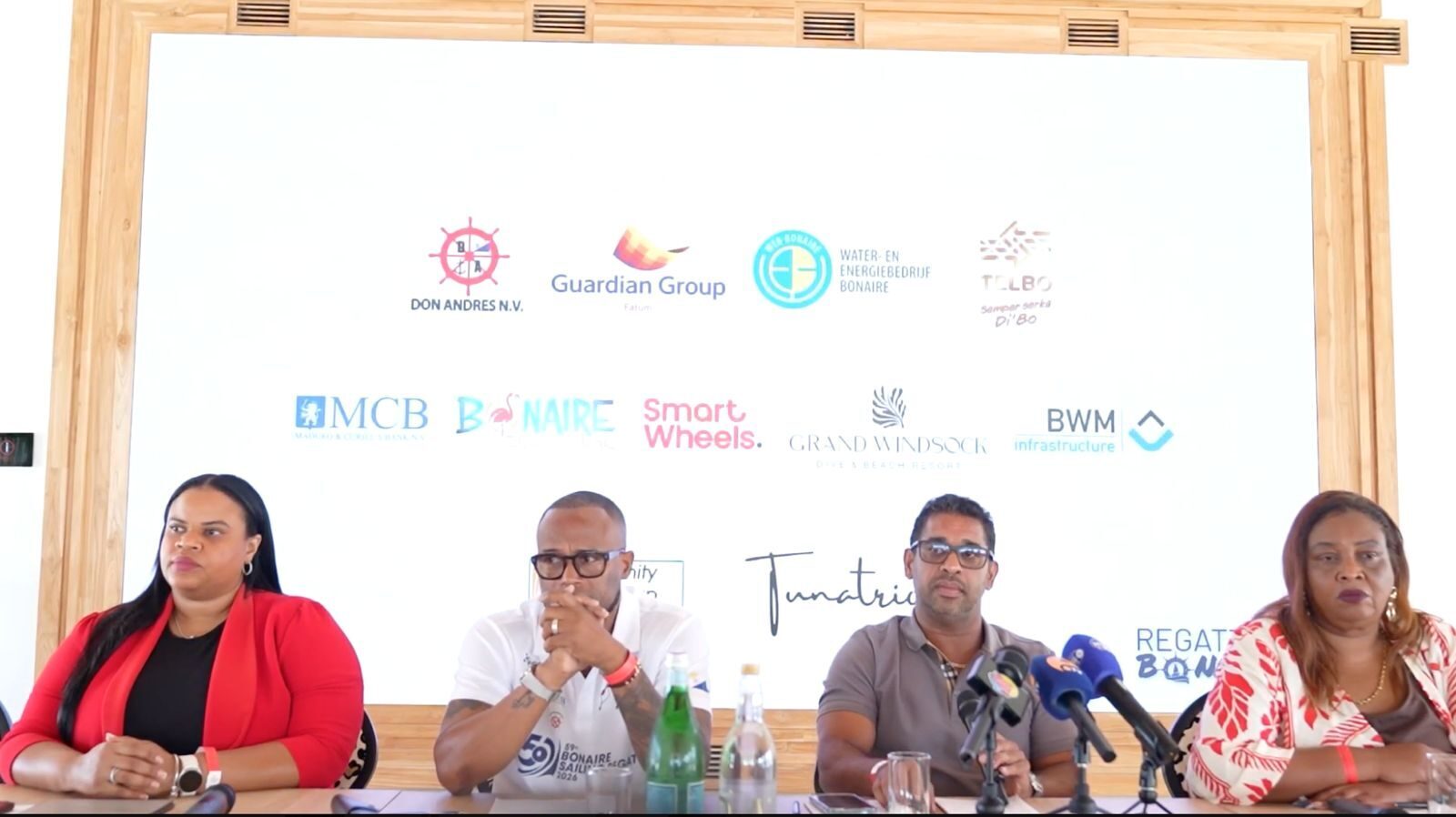 Festival di Regatta ku Poke, One Flavaz, Cache Deluxe, Jeon i Freddy Moreira komo main acts