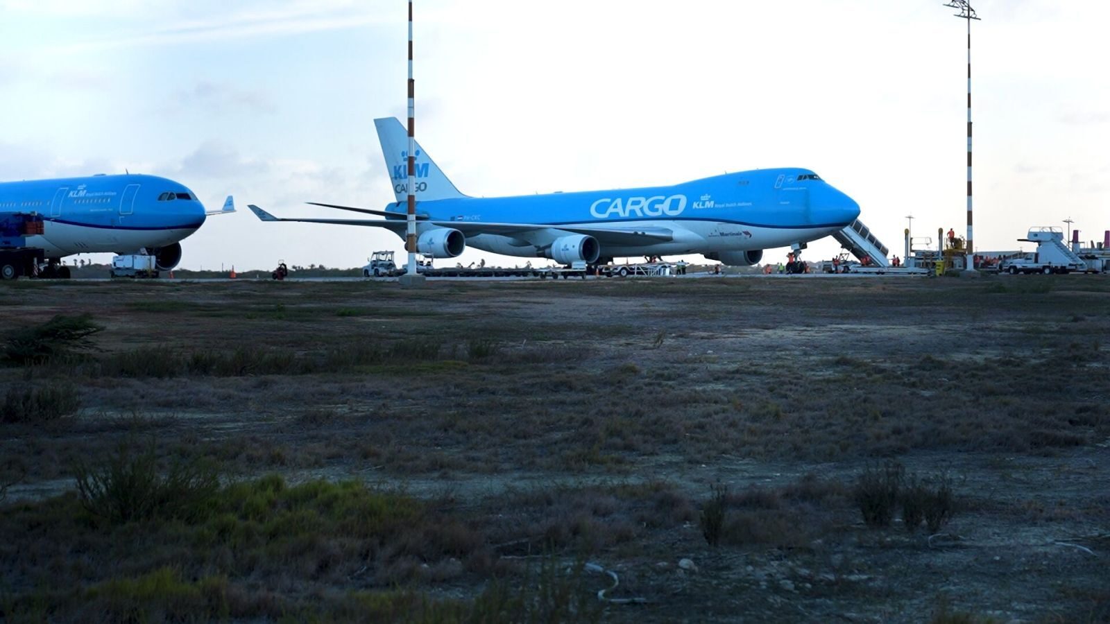 Hopi hende a sali pa mira aterisahe di "Queen of the Skies"
