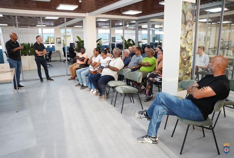 Reunion tokante aktualisashon di reglanan di konstrukshon na Boneiru